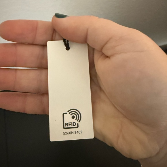 Gucci KEYCHAIN WITH GUCCI SCRIPT, NWT, Grey - Picture 6 of 7